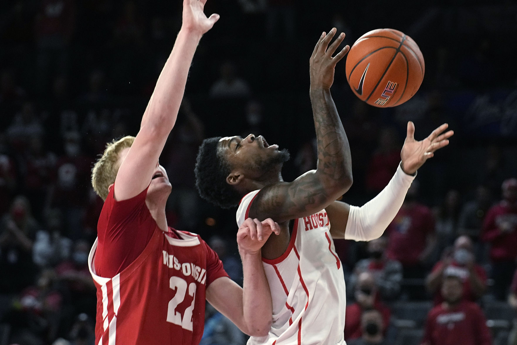 Wisconsin Houston Basketball